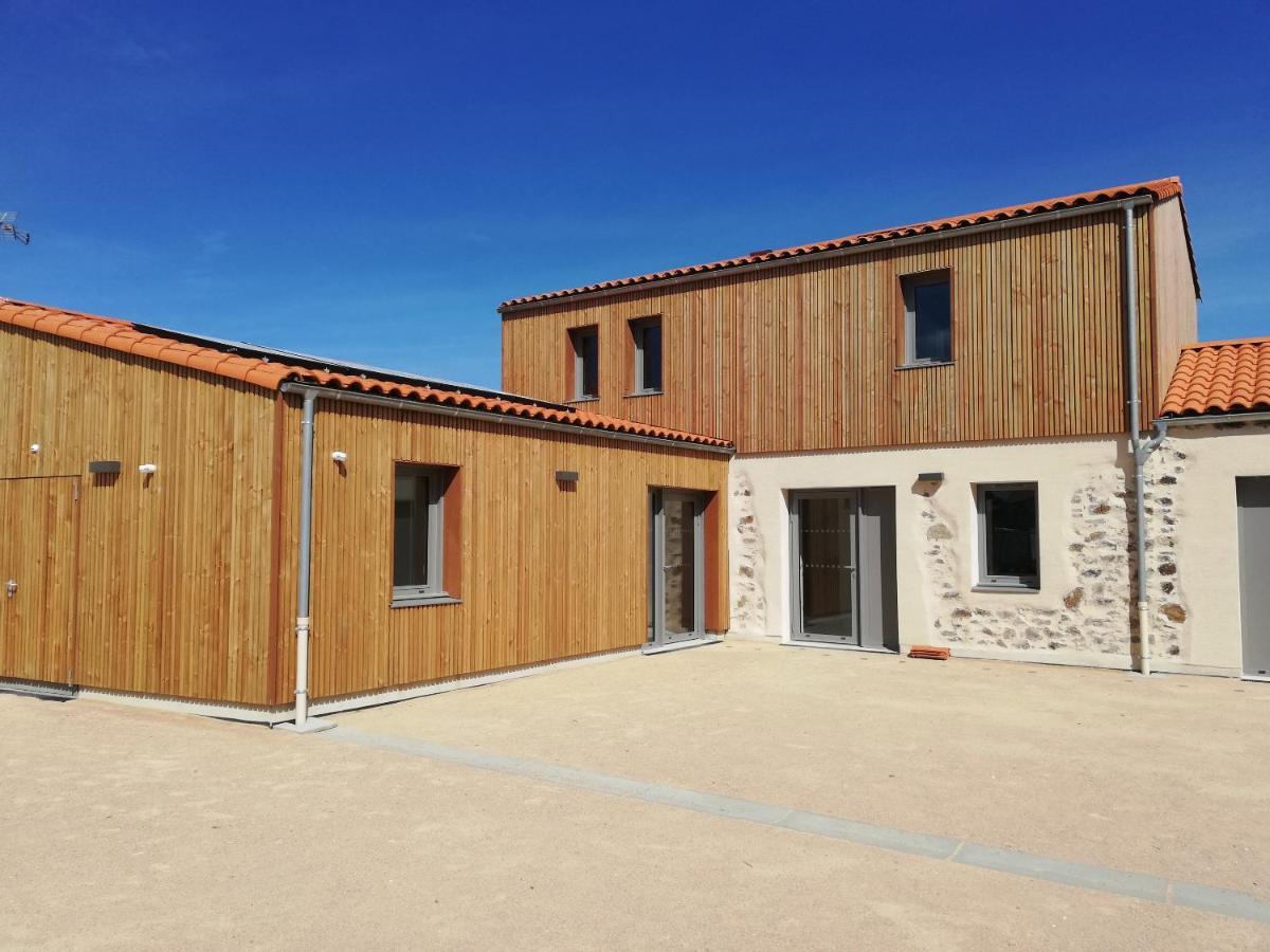 La Borderie - Maison Des Randonnees - Gite Etape - Gite De Groupe Vairé Eksteriør billede